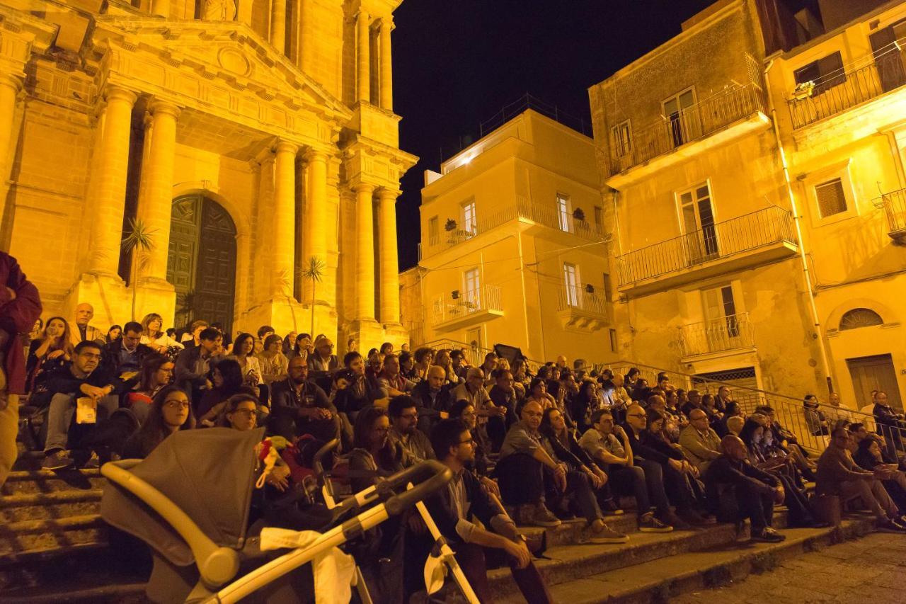 Tocco Barocco - Locazioni Brevi - Hotel Ragusa Luaran gambar